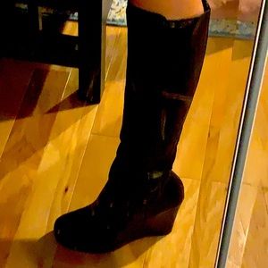 Leather boots knee high( see pic)